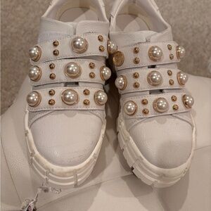 Karl Lagerfeld White sneakers Velcro